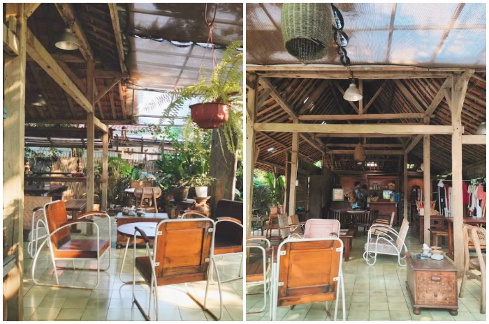 Suasana ruangan di kafe Rumah Tjempaka Kota Depok.