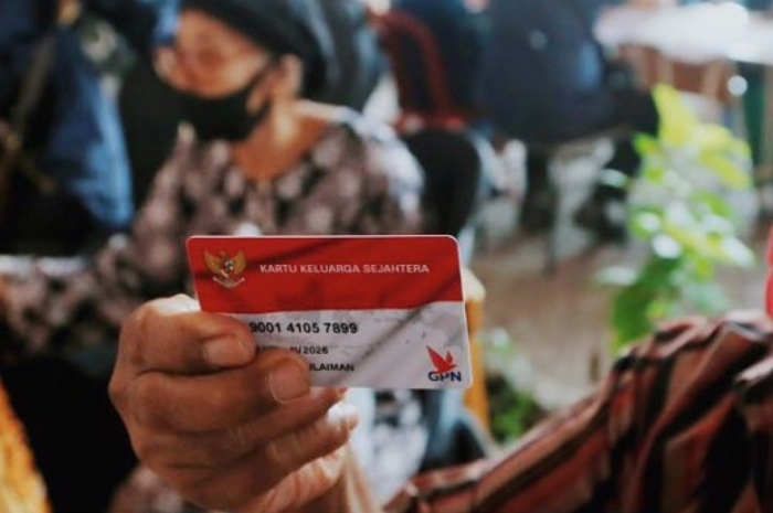 Ilustrasi Kartu KKS Merah Putih untuk cairkan bansos