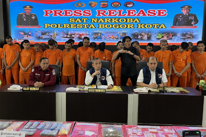 Satnarkoba Polresta Bogor Kota merilis kasus peredaran narkoba sepanjanh September 2025.