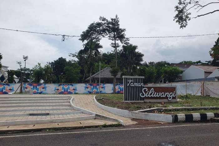 Taman Siliwangi di Komplek Pemkab Bogor di Cibinong, Kabupaten Bogor akan segera rampung.