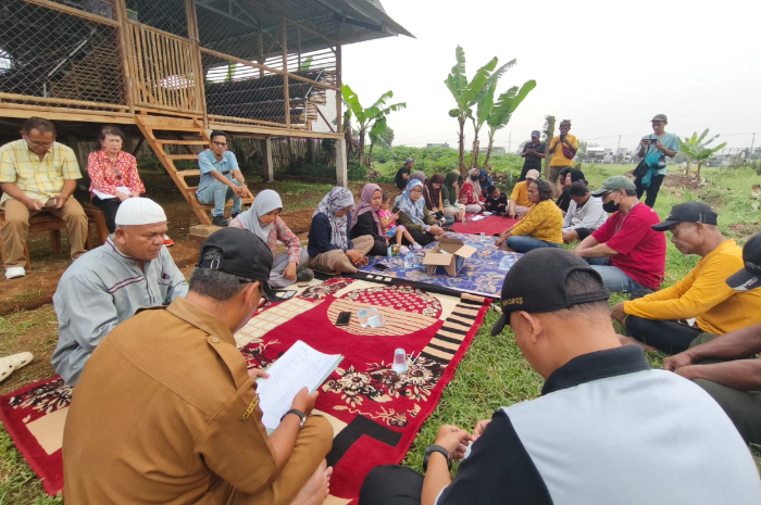 Lokasi pembangunan peternakan ayam petelur di Kampung Ciherang Cutak, Desa Ciapus, Kecamatan Ciomas, Kabupaten Bogor.