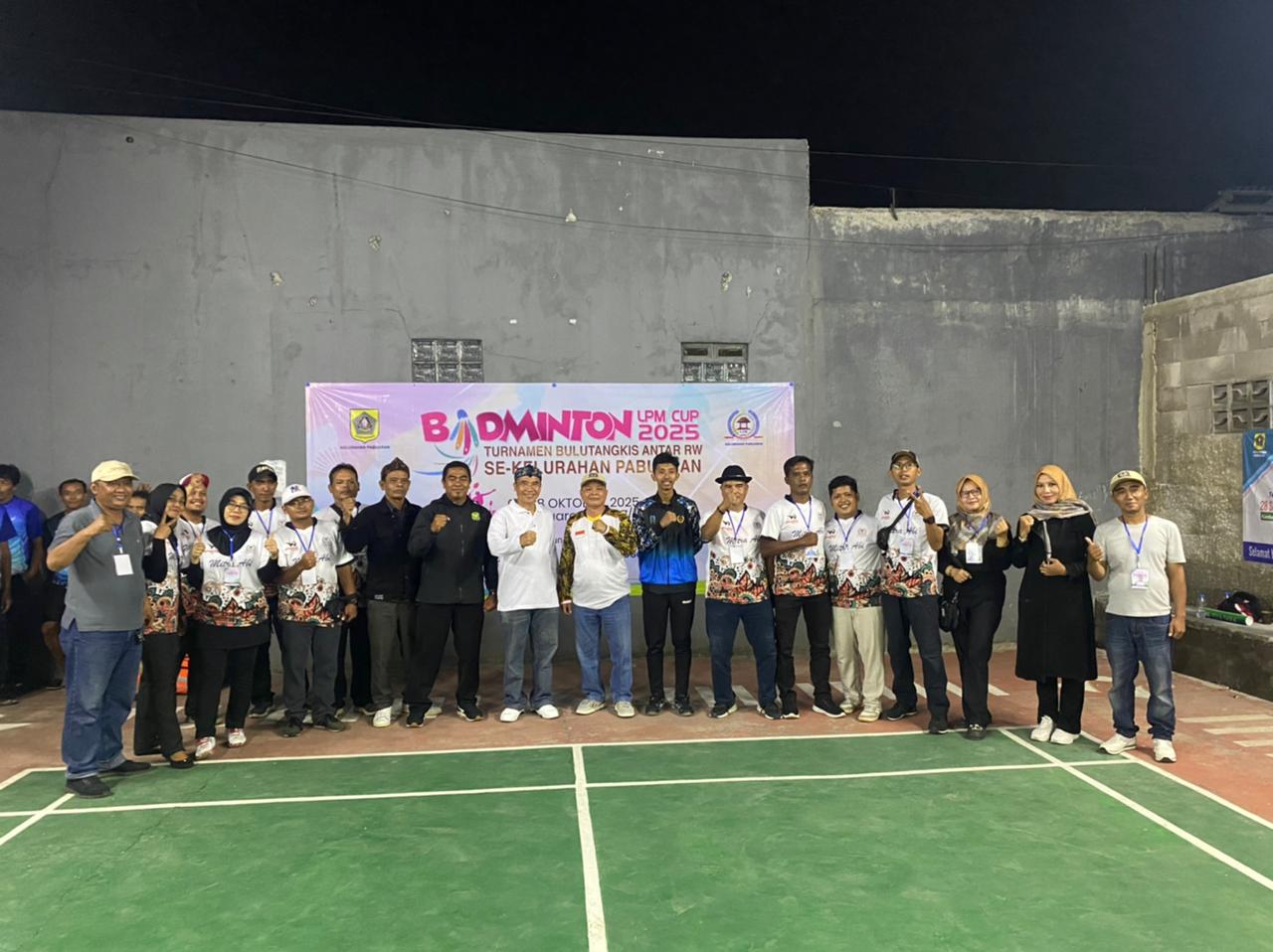 LPM Kelurahan Pabuaran Bogor menyelenggarakan turnamen Badminton LPM Cup 2025.