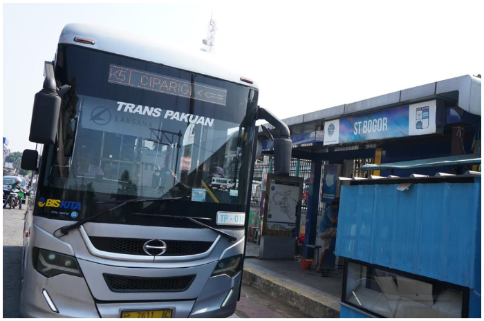 Armada Biskita Transpakuan saat tiba di halte Stasiun Bogor