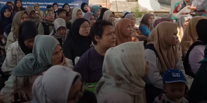 Ilustrasi penyaluran 5 bansos yang cair serentak hingga akhir tahun 2025