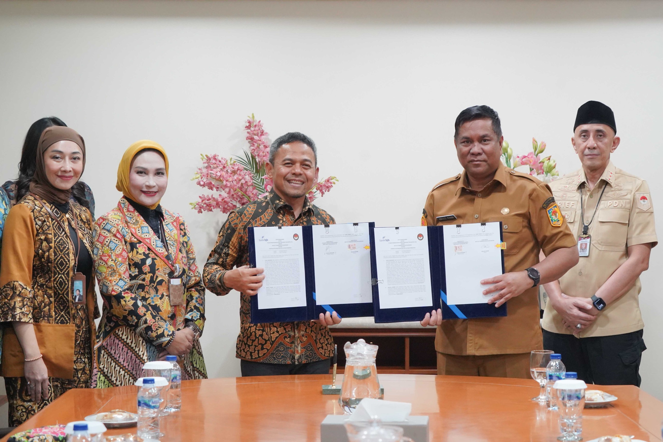 Bank bjb perkuat dukungan untuk pendidikan berkualitas melalui kerja sama strategis dengan IPDN.