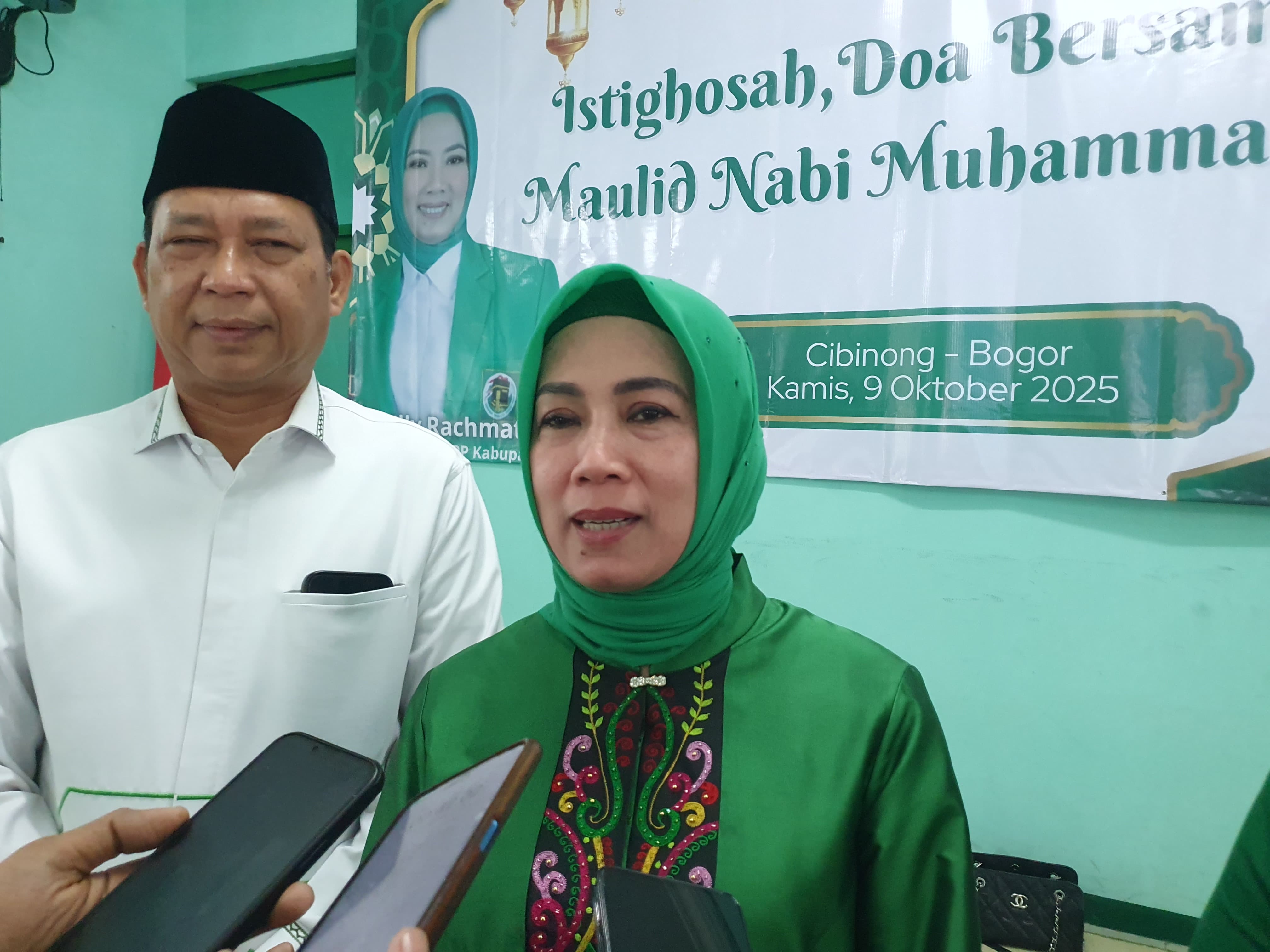 Ketua DPC PPP Kabupaten Bogor, Elly Rachmat Yasin saat dimintai keterangan.