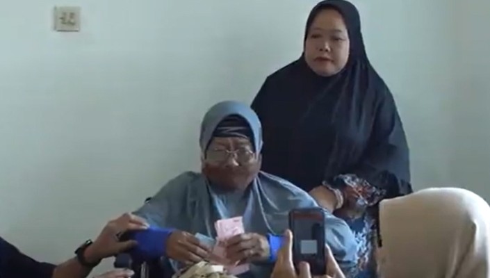 Ilustrasi KKS baru atau KPM PKH BPNT yang menerima pencairan bantuan ganda