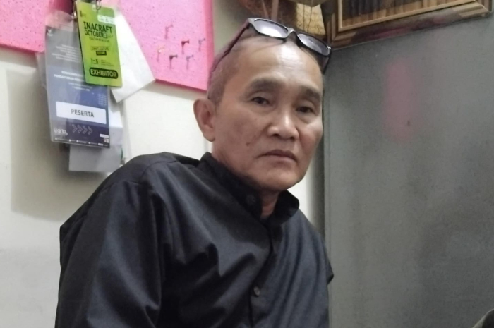 Kepala Tim Ekonomi Kreatif Disbudpar Kabupaten Bogor, Dadang Siradzudin saat menyampaikan keterangan kepada wartawan.