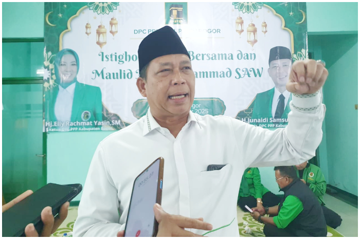 Wakil Ketua III DPRD Kabupaten Bogor, Junaidi Samsudin saat dimintai keterangan soal program Gubernur Jawa Barat.