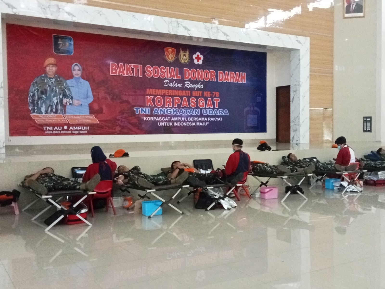 Mako Satbravo melaksanakan kegiatan donor darah pada momen Hari Ulang Tahun ke-78 Korpasgat, Satbravo 90 Korpasgat.