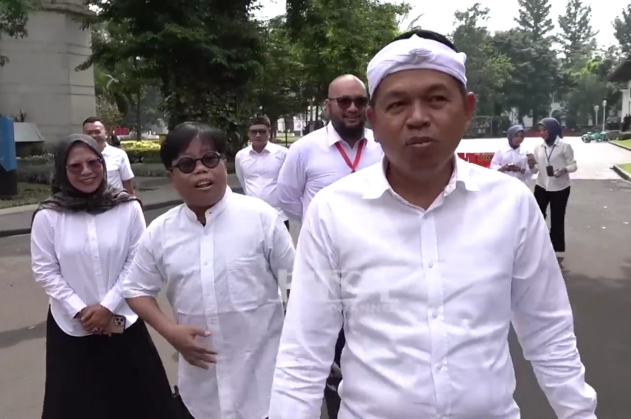 Gubernur Jawa Barat Dedi Mulyadi menuai sorotan terkait dengan gaya kepemimpinannya.