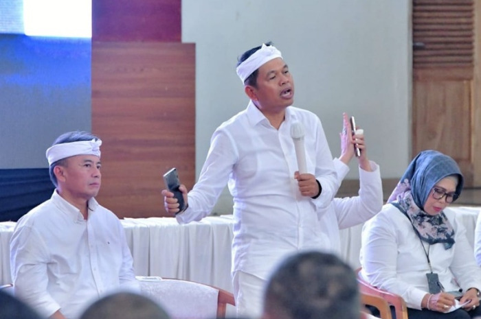 Gubernur Jawa Barat Dedi Mulyadi menjelaskan terkait prioritas pembangunan di desa penghasil pajak.