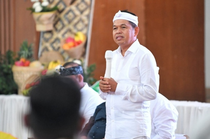 Gubernur Jawa Barat Dedi Mulyadi saat Rapat Koordinasi (Rakor) Ketenagakerjaan di Gedung Sigrong Bale Sri Baduga, Kabupaten Purwakarta.&nbsp;