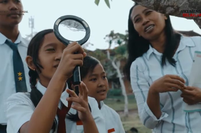 Ilustrasi guru dan murid