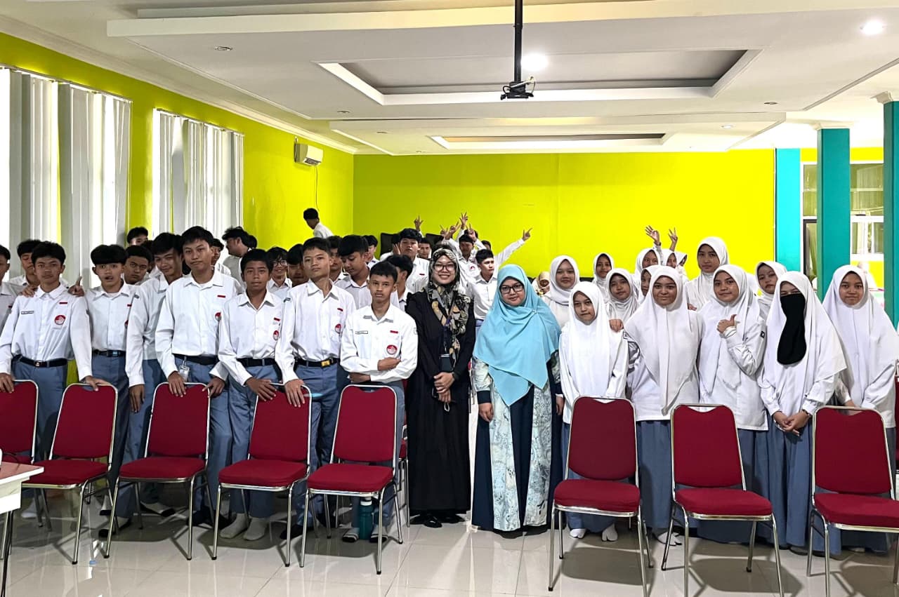 Para generasi muda SMAIT BBS Bogor ikuti kegiatan.
