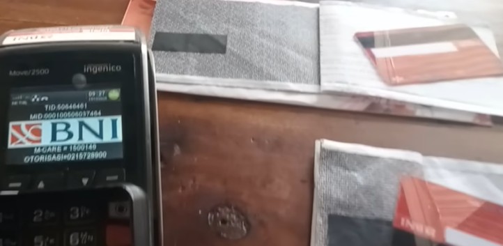 Dua bansos diakabrkan cair khusus KPM pemegang KKS baru