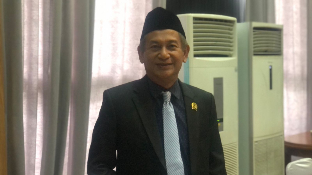 Anggota DPRD Kabupaten Bogor Beben Suhendar saat menyampaikan keterangan.