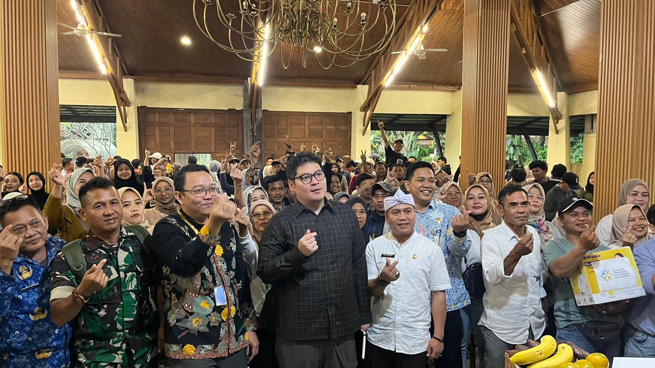 Anggota Komisi IX DPR RI, Ravindra Airlangga bersama Kemendukbangga/BKKBN menggelar Sosialisasi Program Bangga Kencana di The Village Hotel, Desa Pancawati, Caringin, Jumat 17 Oktober 2025.