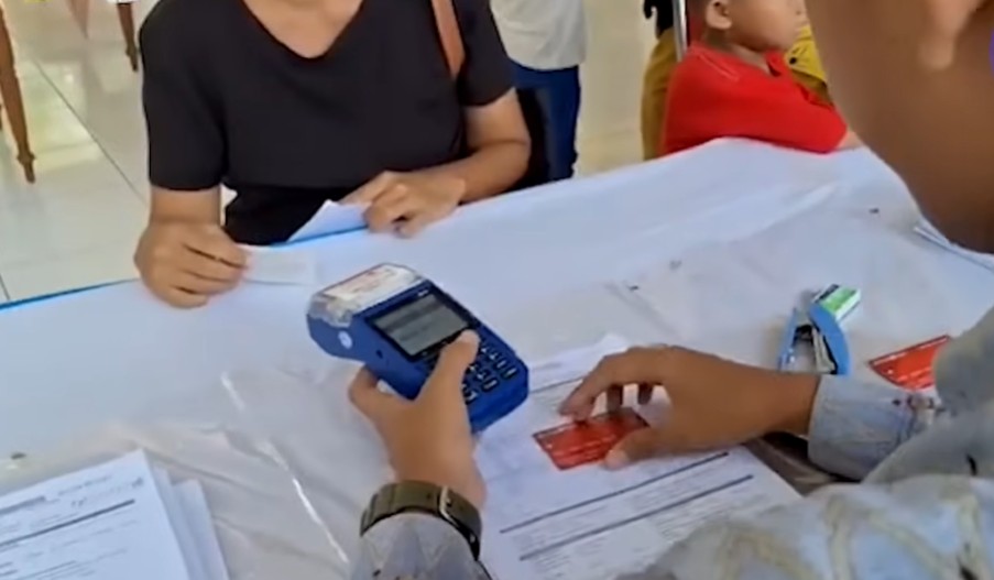 Ilustrasi penyaluran bansos Atensi YAPI yang bisa mencapai Rp1,8 juta