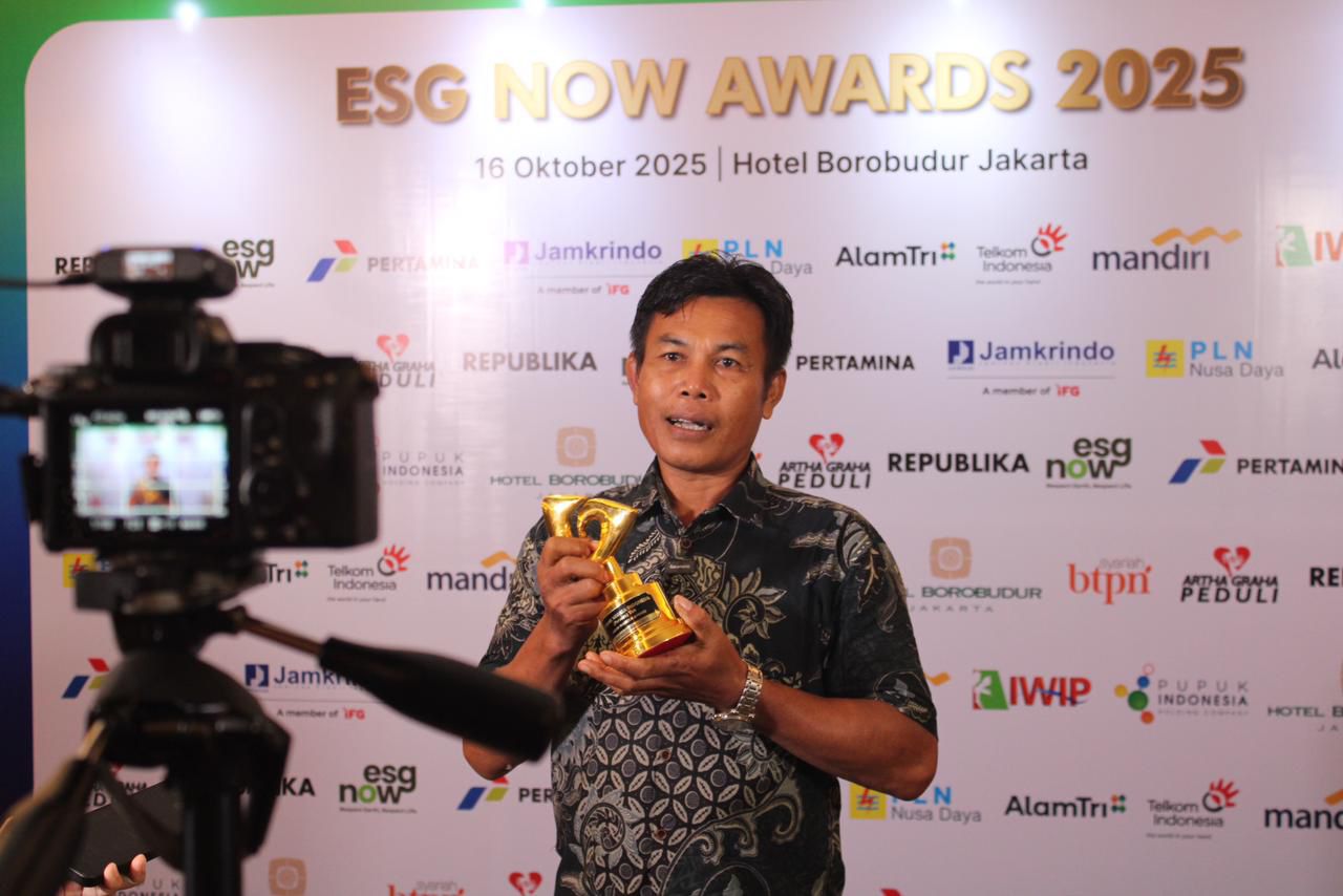 BNI meraih penghargaan Green Warrior Award di ESG Now Awards 2025.