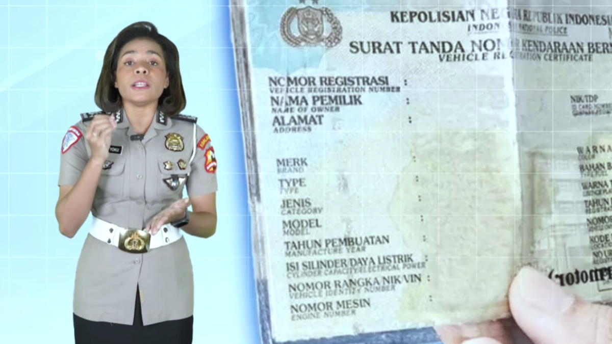Anggota Korlantas Polri sekaligus host YouTube NTMC Korlantas, Brigadir Susan Yoku menjelaskan pentingnya STNK.