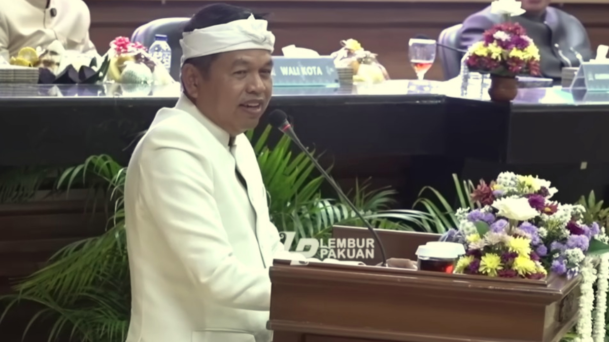 Gubernur Jawa Barat, Dedi Mulyadi menyinggung soal penundaan Pilkada.