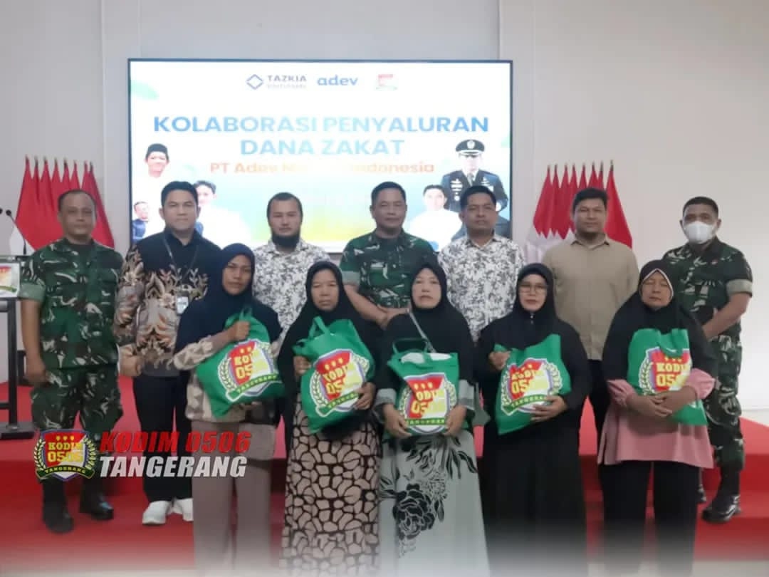 Penyerahan zakat oleh PT Adev Natural Indonesia bersama Baitulmal Tazkia dan Kodim.