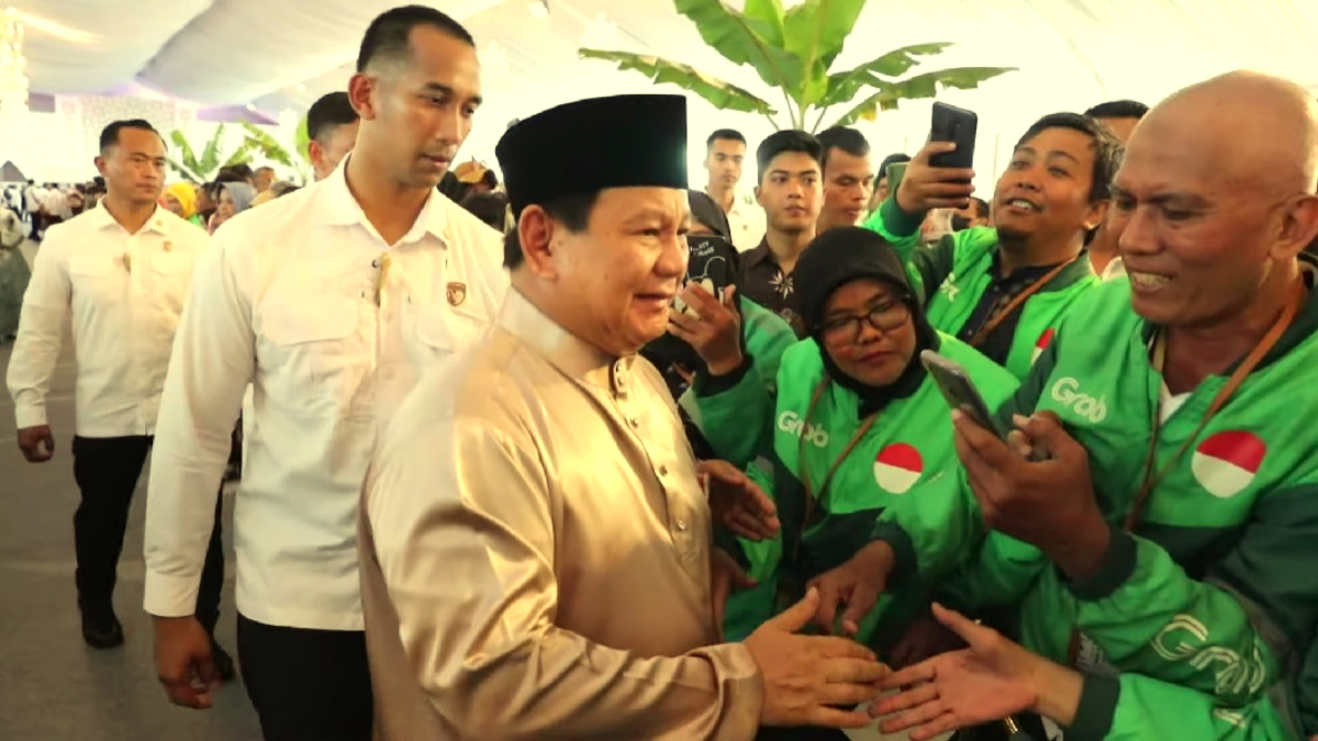 Presiden Prabowo Subianto saat bertemu dengan para pengemudi Ojol.