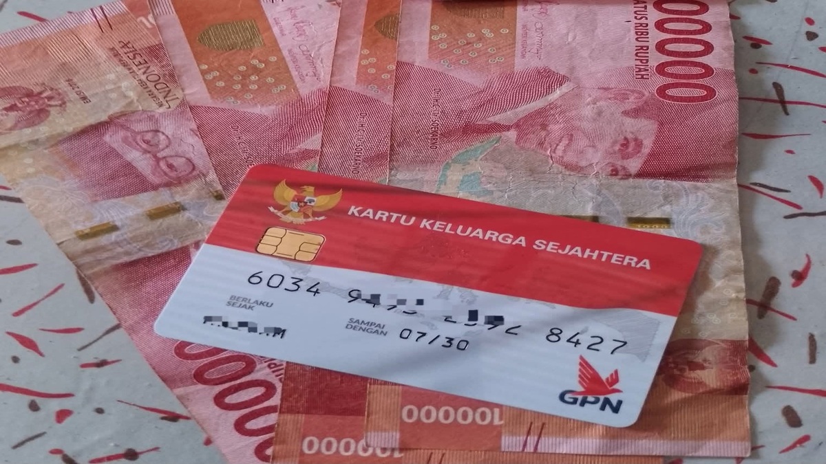 Ilustrasi pencairan bansos PKH BPNT.