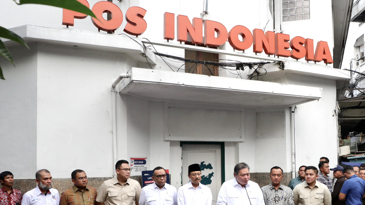 Menteri Koordinator Bidang Perekonomian Airlangga Hartarto saat menyampaikan terkait pemberian BLT pada Oktober hingga Desember 2025.