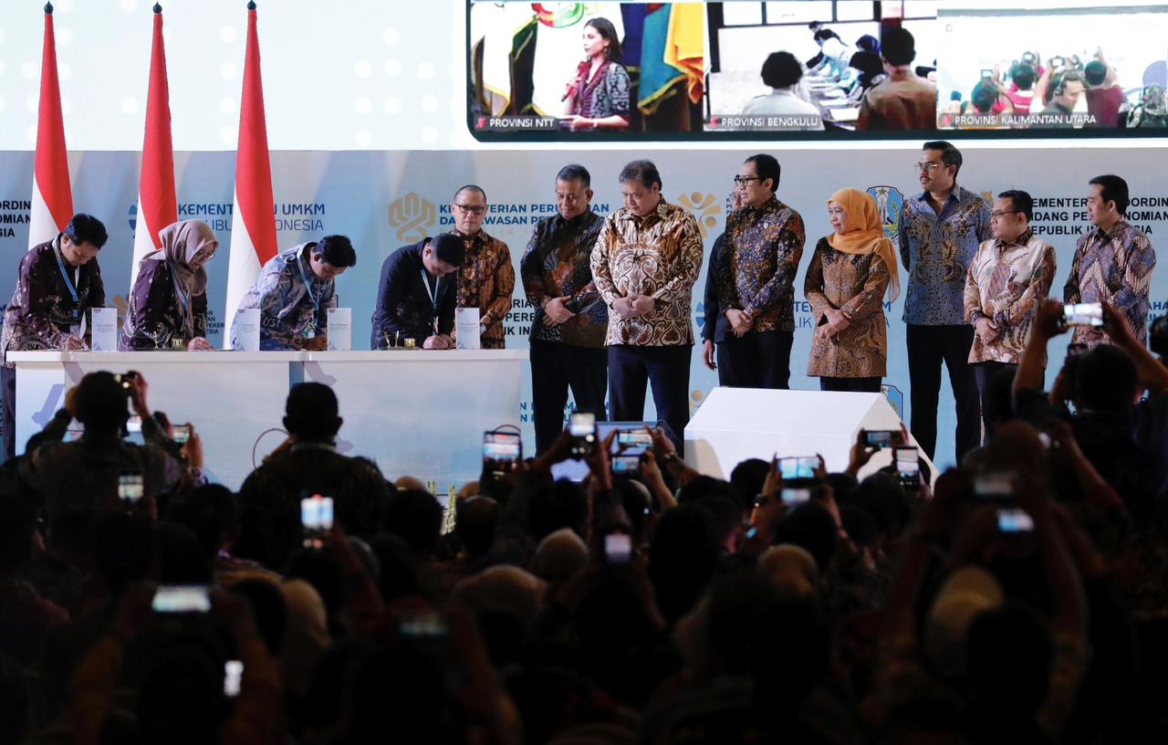 BNI turut menyukseskan kegiatan nasional akad massal yang digelar serentak di 38 provinsi di seluruh Indonesia.
