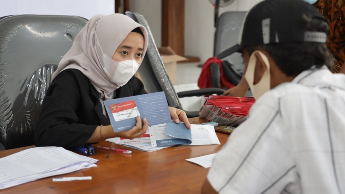 Ilustrasi penyaluran bansos BLT Kesra
