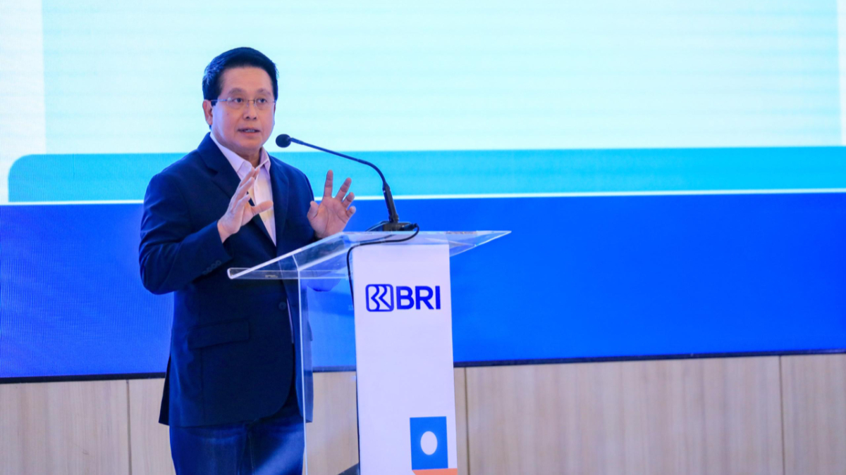 Direktur Utama BRI Hery Gunardi saat menyampaikan paparan.