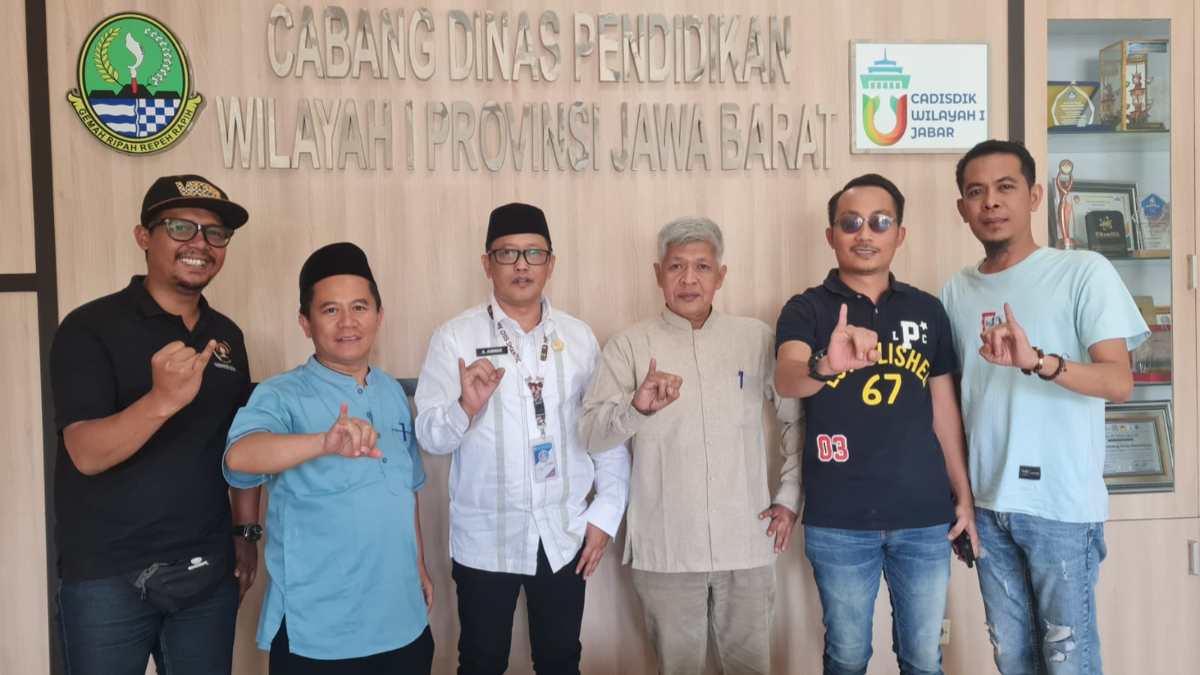 Pertemuan anggota PWI Kabupaten Bogor bersama KCD wilayah 1 Kabupaten Bogor.