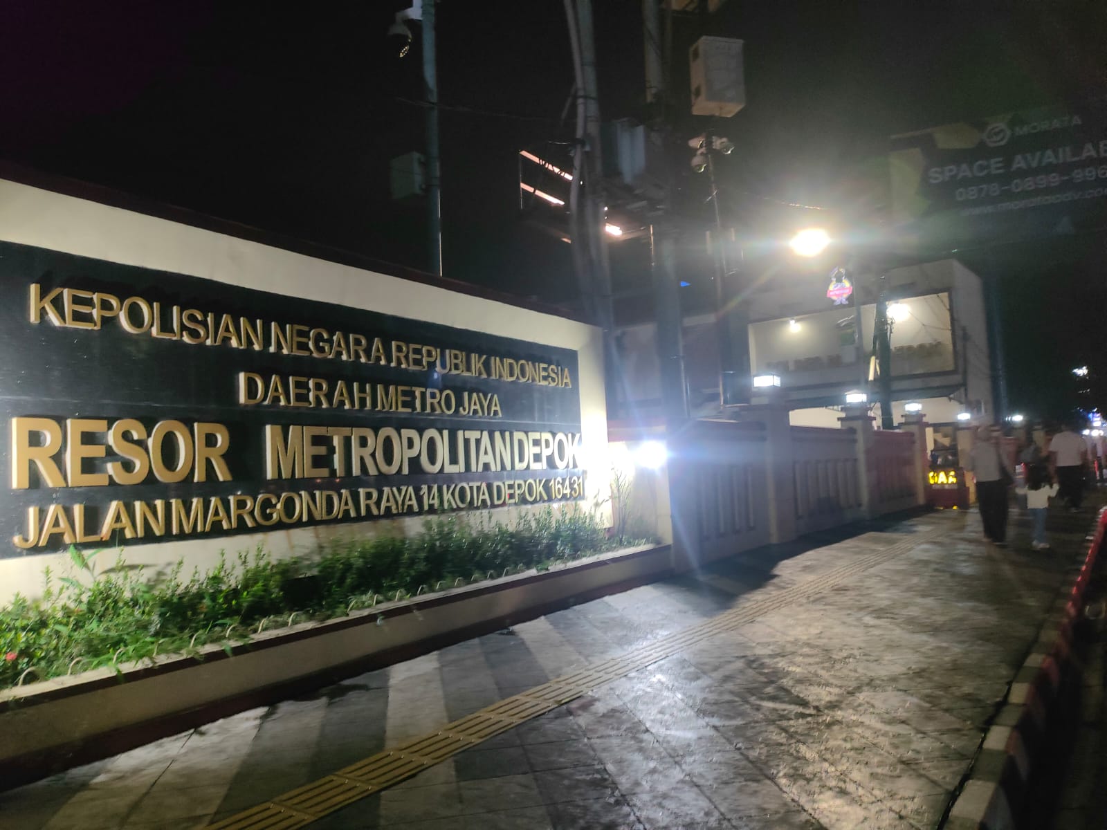 Polres Metro Depok.