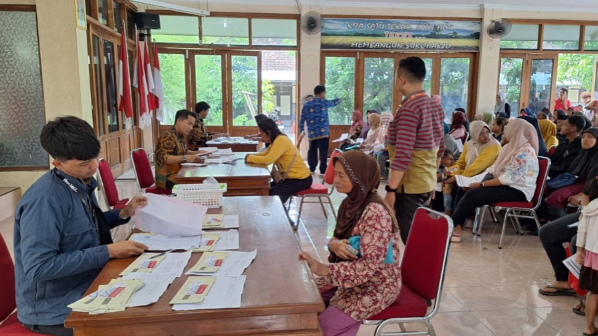 Ilustrasi penyaluran bansos BPNT ke KKS KPM.