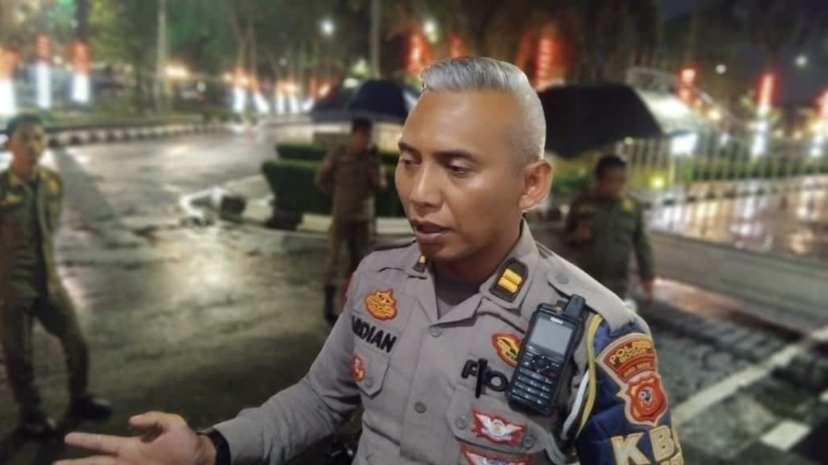 KBO Satlantas Polres Bogor Iptu Ardian Novianto saat memberi keterangan kepada wartawan, Kamis, 23 Oktober 2025.