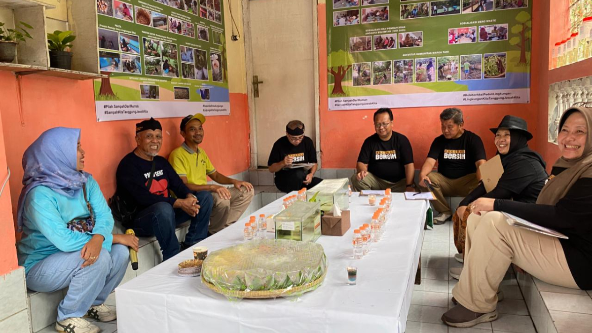 Penilaian akhir Bogorku Bersih di RT 01 RW 07 Pabaton Indah, Kelurahan Tanah Sareal, Kota Bogor.