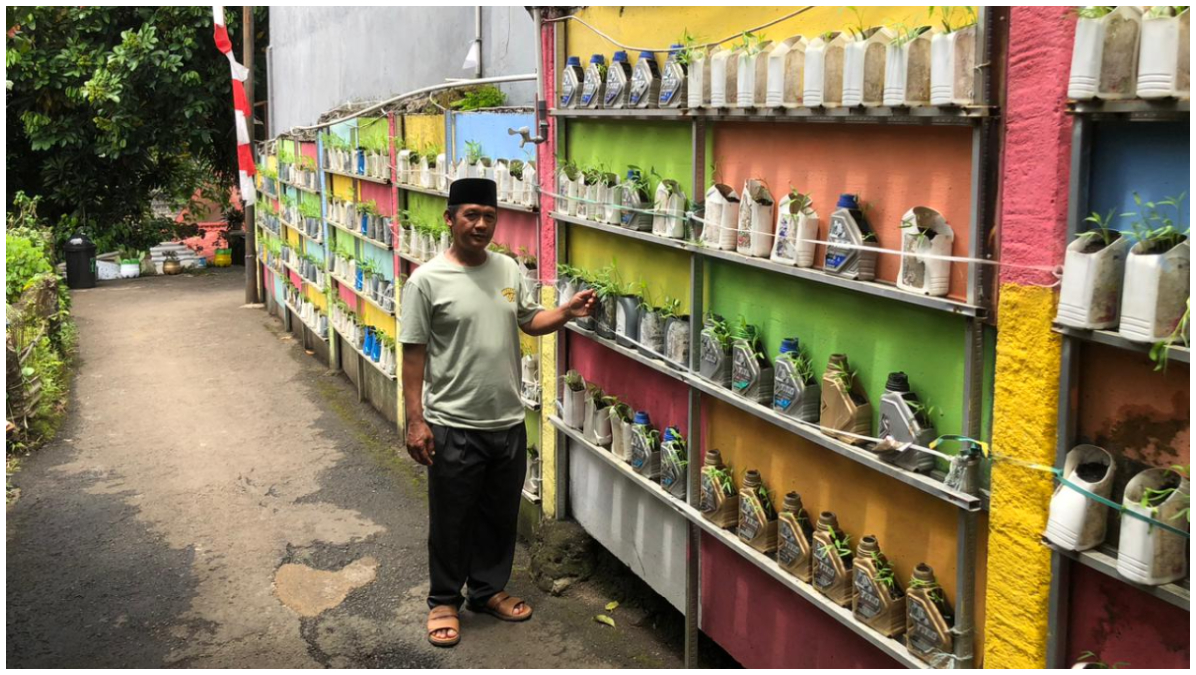 Salah satu sudut Urban Farming di Warung Bandrek Bondongan yang masuk penilaian Juri Bogorku Bersih 2025