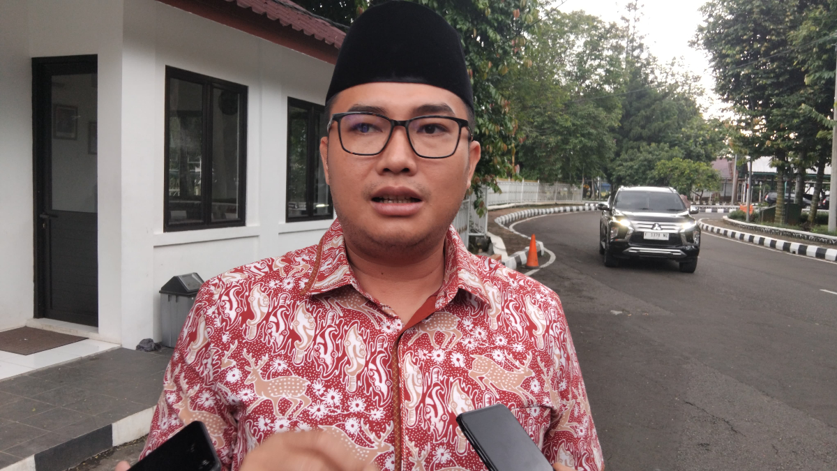 Ketua DPRD Kabupaten Bogor, Sastra Winara saat menyampaikan keterangan.