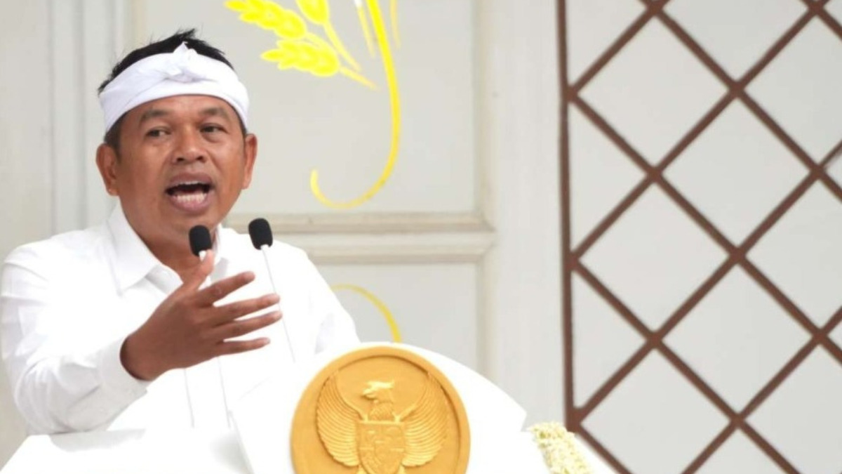 Gubernur Jawa Barat Dedi Mulyadi menegaskan dana di BJB merupakan kas daerah, bukan dana mengendap.