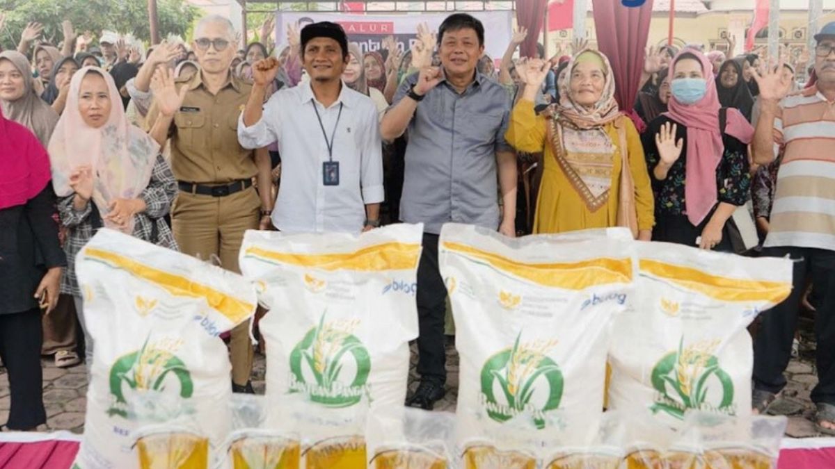 Penyaluran dua bansos tambahan pangan tahun 2025.