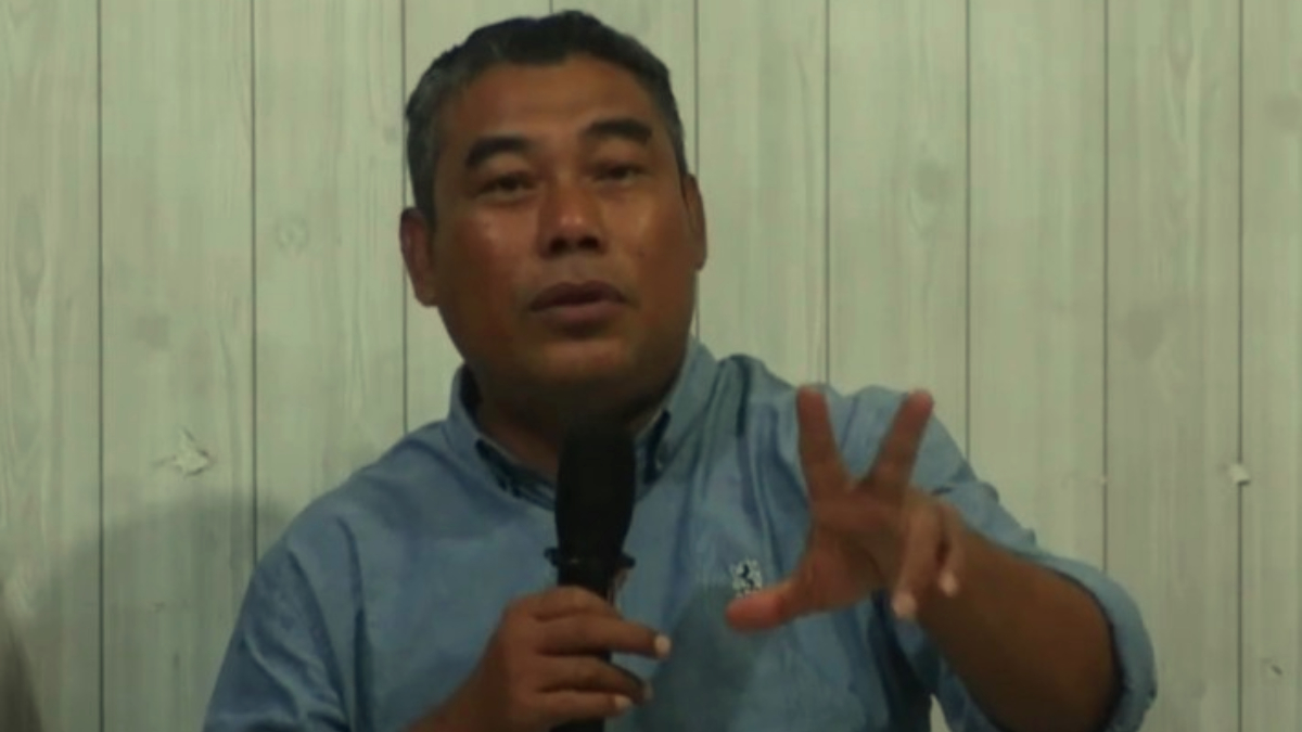 Founder Vinus Indonesia, Yusfitriadi menjelaskan berbagai pelanggaran KPU saat diskusi bersama media di Bogor.