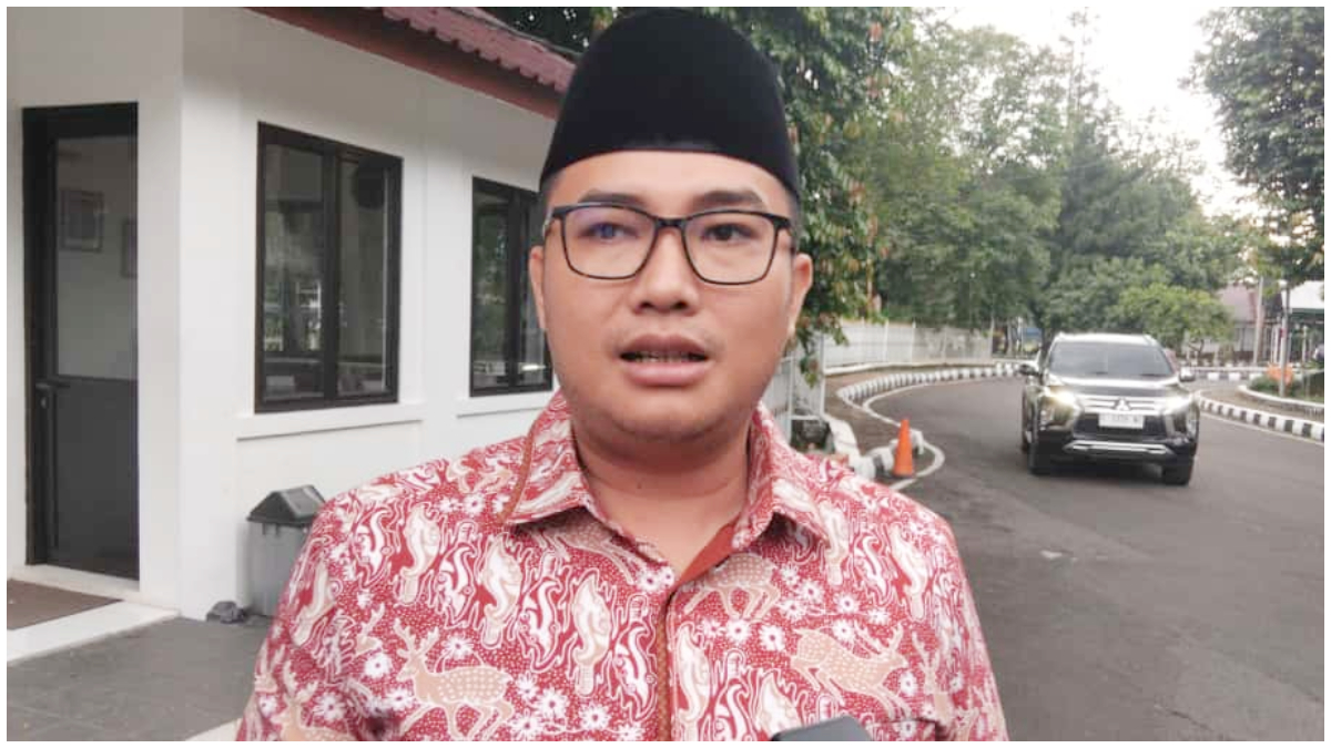 Ketua DPRD Kabupaten Bogor, Sastra Winara saat dimintai keterangan oleh Radar Bogor.