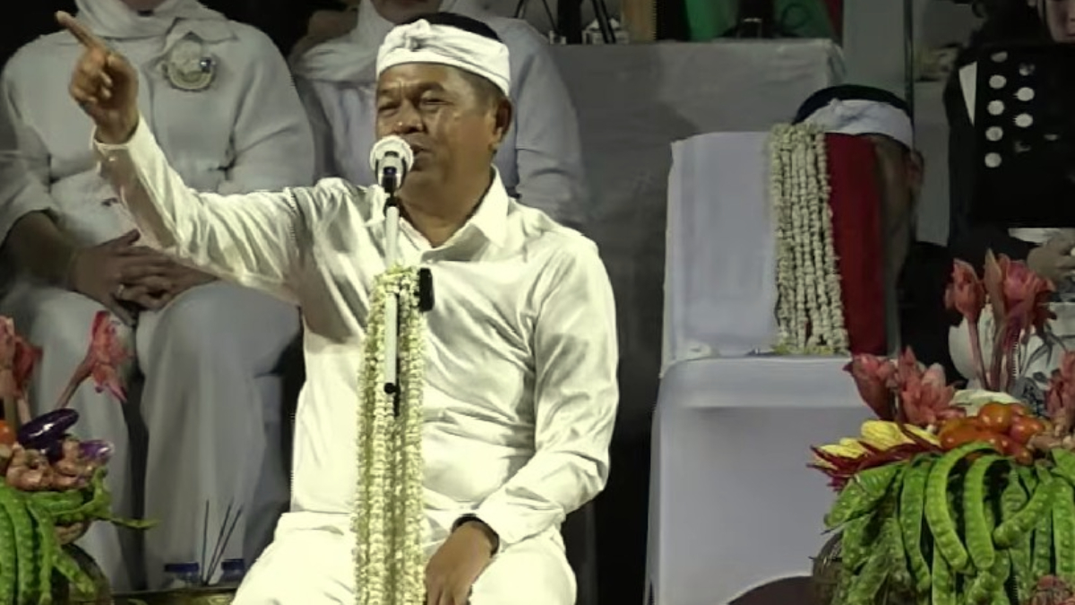 Gubernur Jawa Barat, Dedi Mulyadi mengajarkan kejujuran saat di Pangandaran.