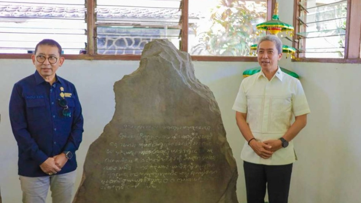 Menteri Kebudayaan Fadli Zon didampingi Wali Kota Bogor mengunjungi Prasasti Batutulis dan Bumi Ageung Batutulis
