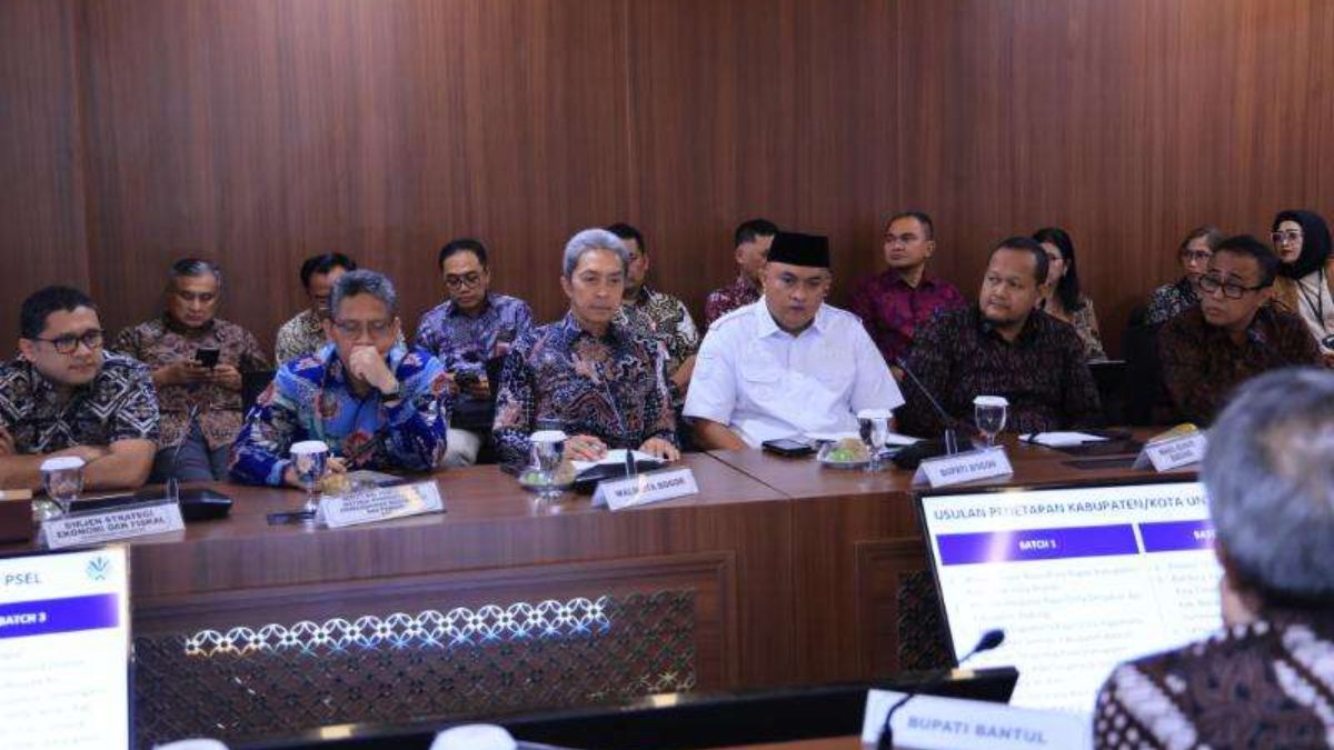 Bupati Bogor Rudy Susmanto saat menghadiri Rakortas di Jakarta