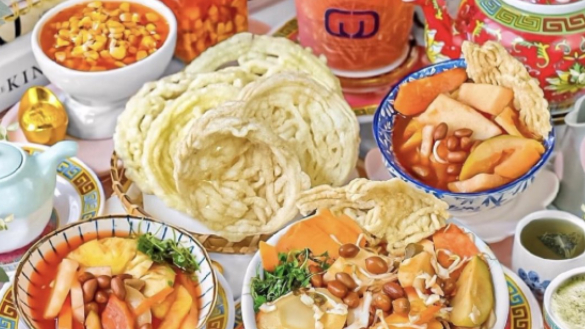Asinan Sedap Gedung Dalam salah satu kuliner legendaris di Bogor.
