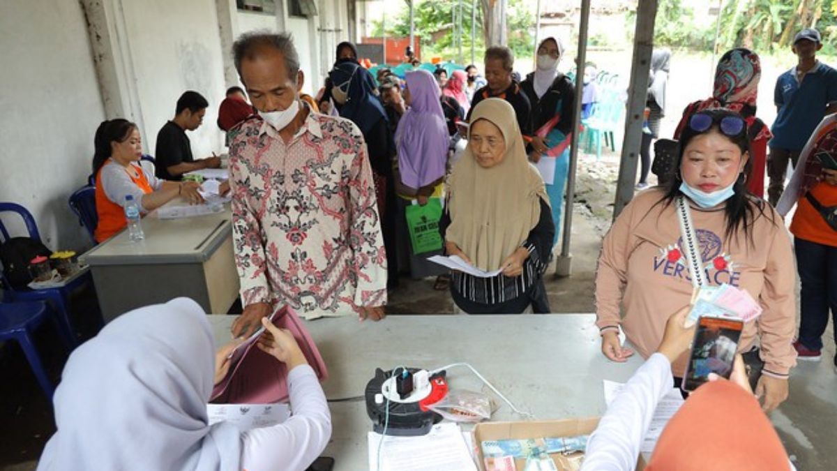 Ilustrasi KPM bansos BPNT tahap empat tahun 2025.