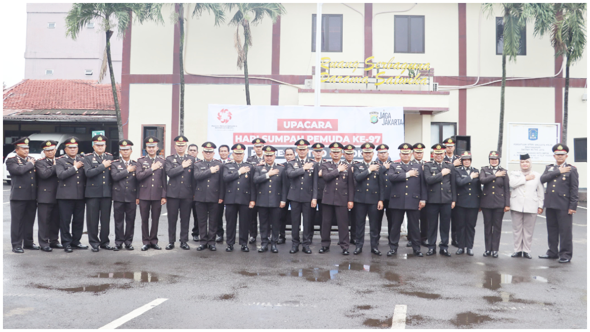 Suasana upacara Hari Sumpah Pemuda di Mapolres Metro Depok.